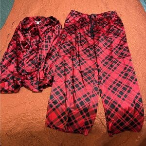 Victoria's Secret Ladies Red and Black Plaid Pajama Set